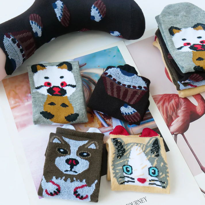 Variedade de Estampas Criativas e Animais nas Meias do Kit